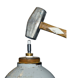 Tool kit to remove broken gas valves