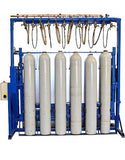 Pressure testing unit for gas cylinders